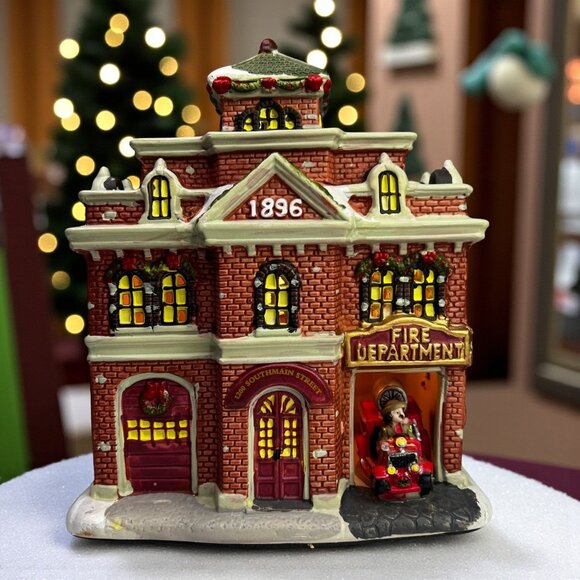 Holiday Time Fire Department Lighted Christmas Village Building (no box) - Picture 1 of 12